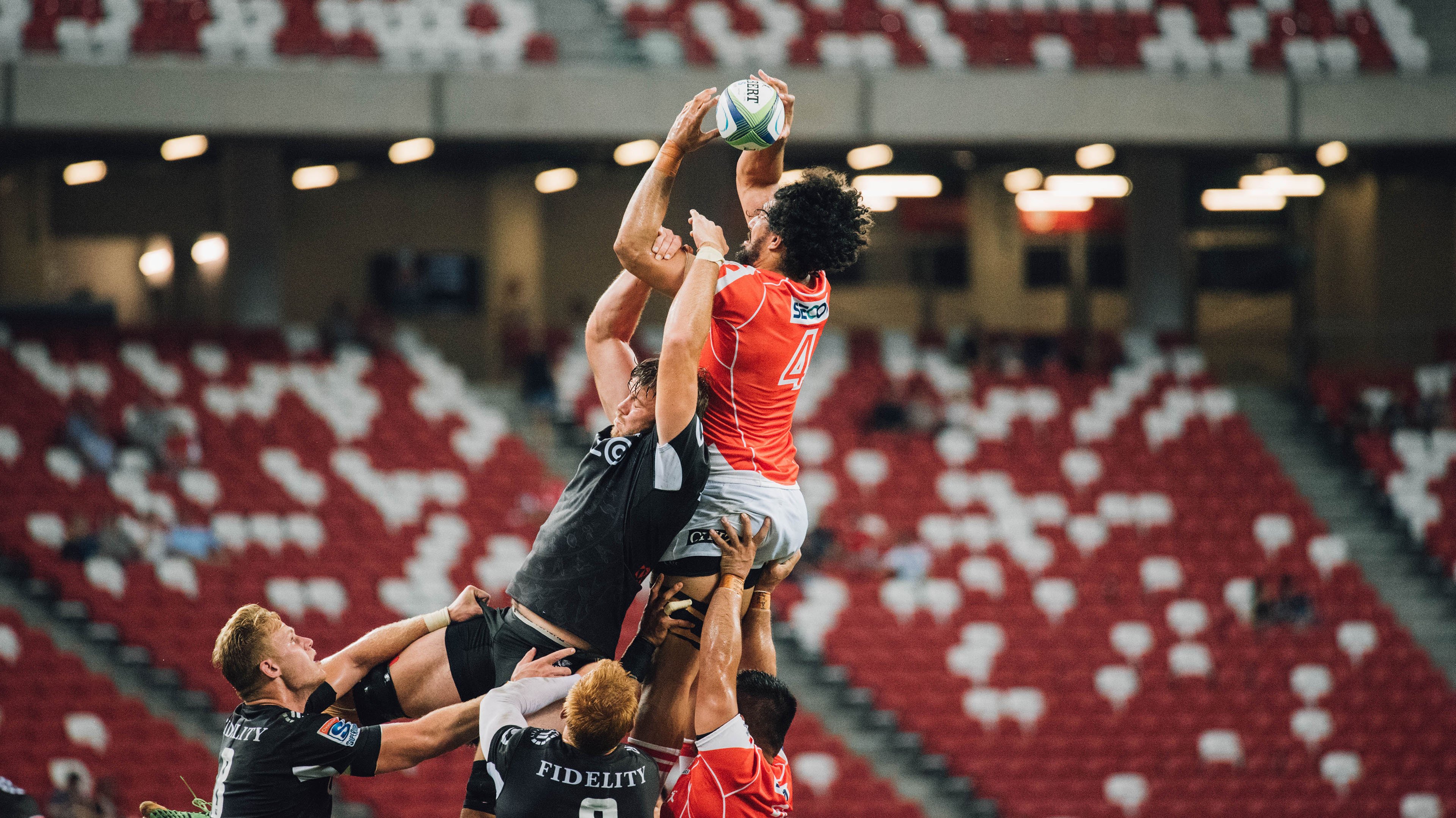 逆袭时刻：比赛中令人难忘的翻盘奇迹，逆袭实例